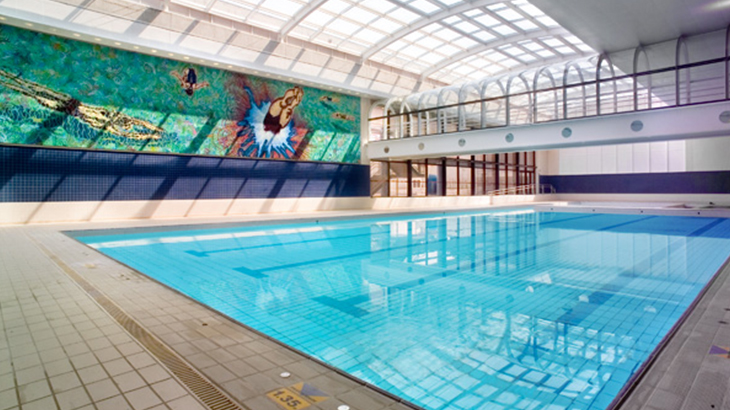 PISCINA